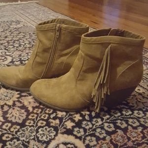 Mossimo tasseled ankle bootie